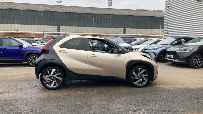 Toyota Aygo X 1.0 VVT-i Edge 5dr Petrol Hatchback